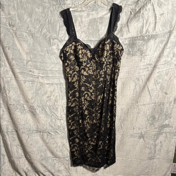 Fredericks of Hollywood Black Lace Dress women’s size 16 tan liner midi length - Picture 1 of 10